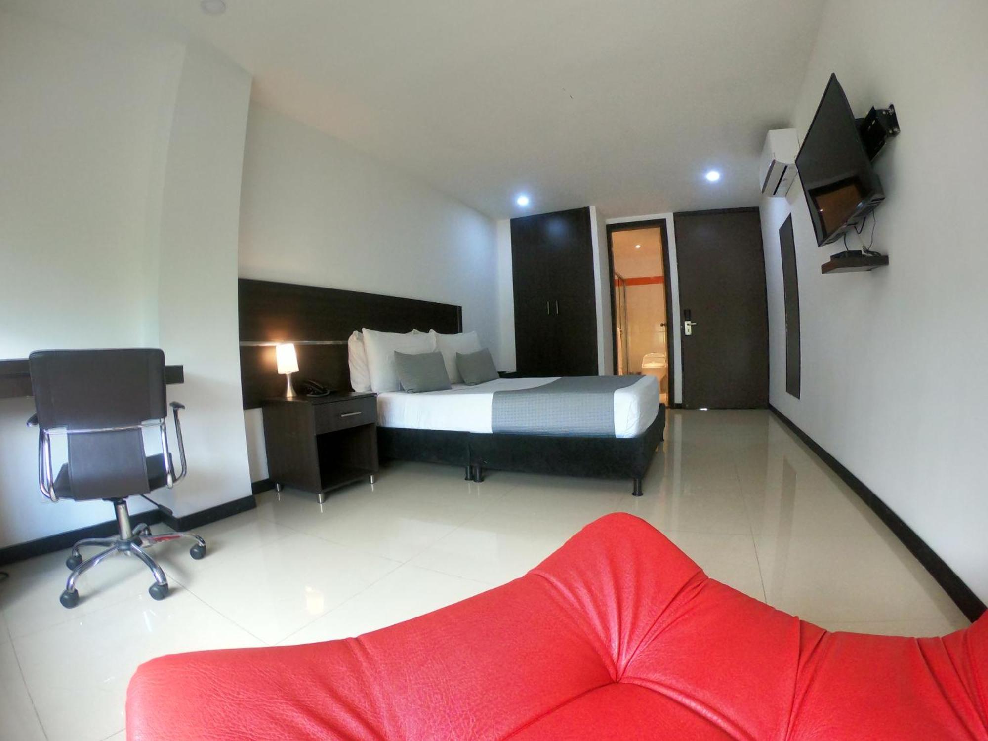 Diagonal Hotel Chipichape Кали Екстериор снимка